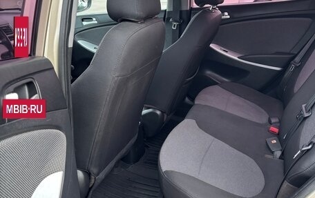 Hyundai Solaris II рестайлинг, 2012 год, 860 000 рублей, 16 фотография