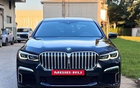 BMW 7 серия, 2022 год, 6 400 000 рублей, 2 фотография