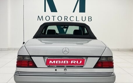 Mercedes-Benz E-Класс, 1995 год, 3 850 000 рублей, 9 фотография