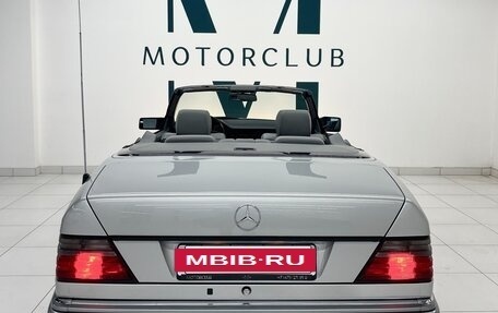 Mercedes-Benz E-Класс, 1995 год, 3 850 000 рублей, 25 фотография