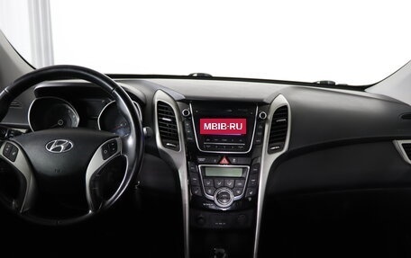 Hyundai i30 II рестайлинг, 2014 год, 1 099 990 рублей, 13 фотография