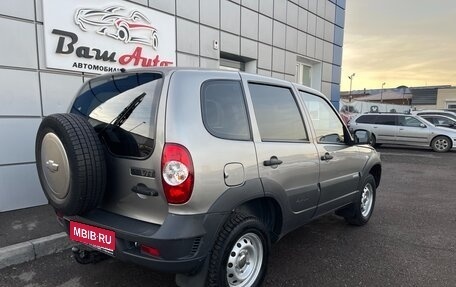 Chevrolet Niva I рестайлинг, 2014 год, 647 000 рублей, 3 фотография