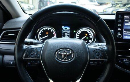 Toyota Camry, 2022 год, 3 500 000 рублей, 10 фотография