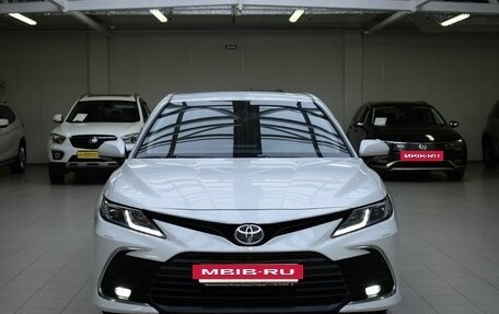 Toyota Camry, 2022 год, 3 500 000 рублей, 2 фотография