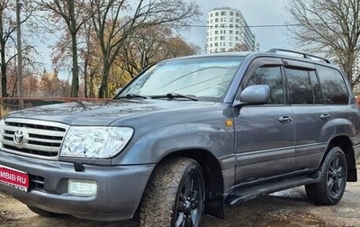 Toyota Land Cruiser 100 рестайлинг 2, 2006 год, 1 950 000 рублей, 1 фотография