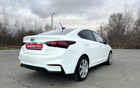 Hyundai Solaris II рестайлинг, 2017 год, 1 200 000 рублей, 3 фотография