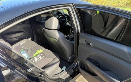 Hyundai Elantra VI рестайлинг, 2019 год, 1 450 000 рублей, 9 фотография