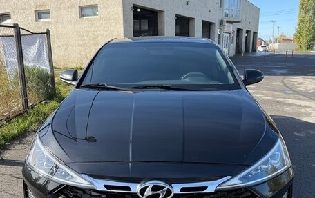 Hyundai Elantra VI рестайлинг, 2019 год, 1 450 000 рублей, 3 фотография