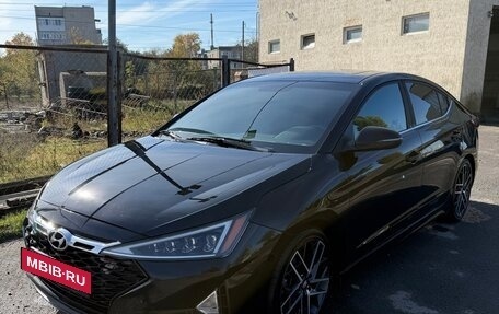 Hyundai Elantra VI рестайлинг, 2019 год, 1 450 000 рублей, 4 фотография