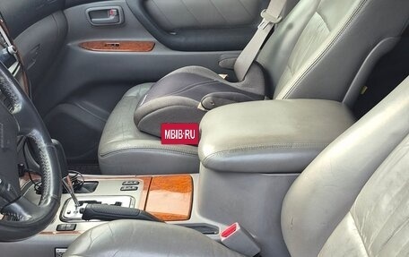 Toyota Land Cruiser 100 рестайлинг 2, 2006 год, 1 950 000 рублей, 11 фотография