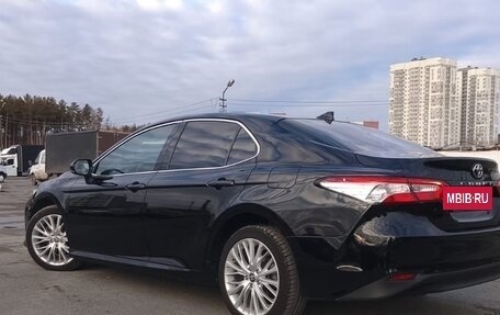 Toyota Camry, 2019 год, 2 530 000 рублей, 7 фотография