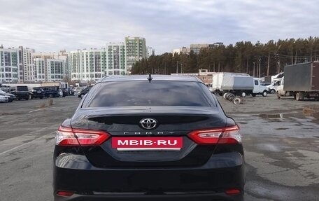 Toyota Camry, 2019 год, 2 530 000 рублей, 5 фотография