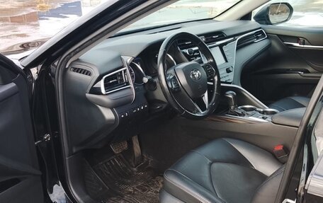 Toyota Camry, 2019 год, 2 530 000 рублей, 25 фотография