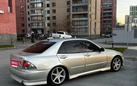 Toyota Altezza, 2001 год, 650 000 рублей, 1 фотография