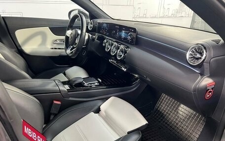 Mercedes-Benz CLA, 2020 год, 3 250 000 рублей, 27 фотография