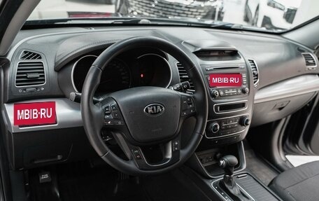 KIA Sorento II рестайлинг, 2015 год, 1 747 000 рублей, 10 фотография