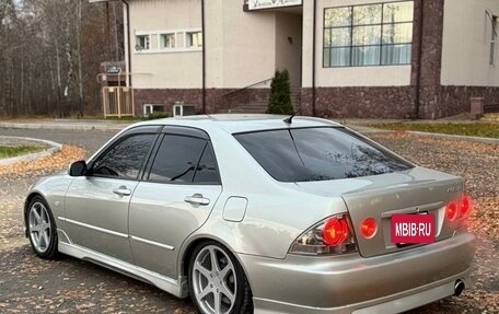 Toyota Altezza, 2001 год, 650 000 рублей, 11 фотография