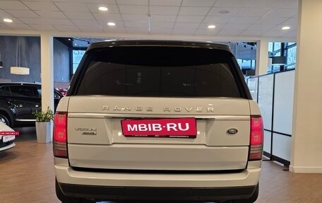 Land Rover Range Rover IV рестайлинг, 2015 год, 3 800 000 рублей, 3 фотография