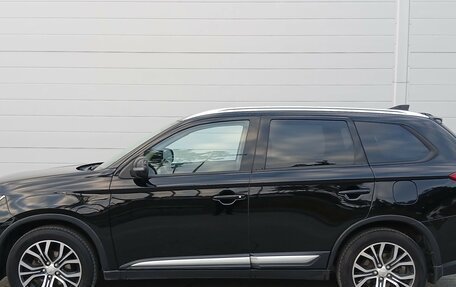 Mitsubishi Outlander III рестайлинг 3, 2018 год, 2 174 000 рублей, 6 фотография