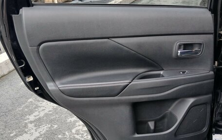 Mitsubishi Outlander III рестайлинг 3, 2018 год, 2 174 000 рублей, 31 фотография