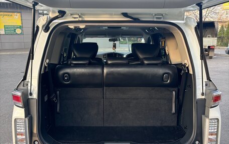 Nissan Elgrand III, 2013 год, 750 000 рублей, 10 фотография