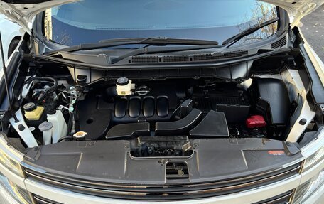 Nissan Elgrand III, 2013 год, 750 000 рублей, 14 фотография