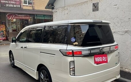 Nissan Elgrand III, 2013 год, 750 000 рублей, 4 фотография