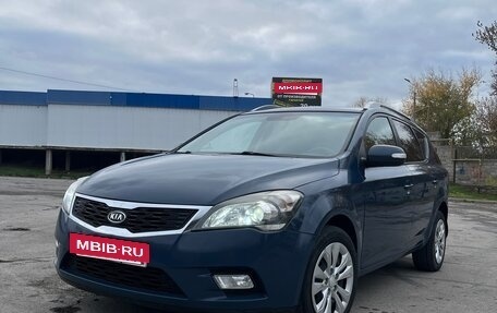 KIA cee'd I рестайлинг, 2010 год, 820 000 рублей, 3 фотография