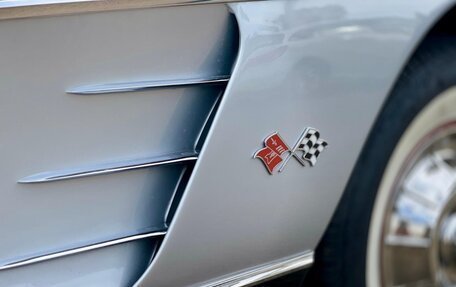 Chevrolet Corvette C1, 1960 год, 12 500 000 рублей, 10 фотография