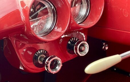 Chevrolet Corvette C1, 1960 год, 12 500 000 рублей, 25 фотография