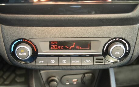 KIA Rio III рестайлинг, 2015 год, 950 000 рублей, 21 фотография