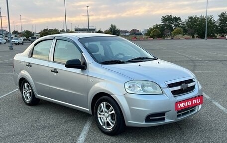 Chevrolet Aveo III, 2010 год, 500 000 рублей, 3 фотография