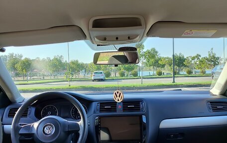 Volkswagen Jetta VI, 2012 год, 990 000 рублей, 8 фотография