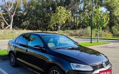 Volkswagen Jetta VI, 2012 год, 990 000 рублей, 3 фотография