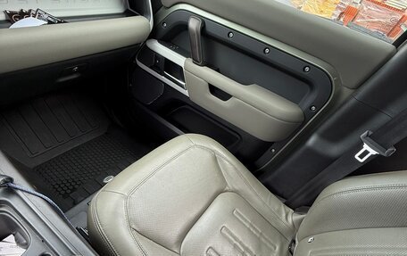 Land Rover Defender II, 2021 год, 7 270 000 рублей, 9 фотография