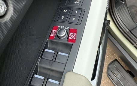 Land Rover Defender II, 2021 год, 7 270 000 рублей, 18 фотография