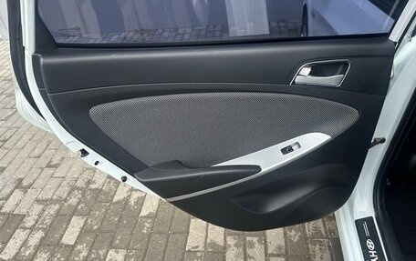 Hyundai Solaris II рестайлинг, 2013 год, 730 000 рублей, 19 фотография