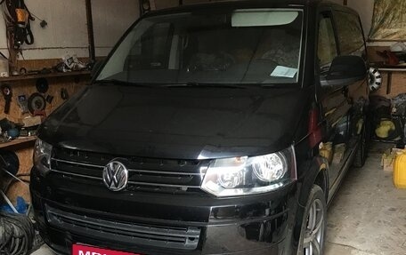 Volkswagen Caravelle T5, 2013 год, 3 100 000 рублей, 1 фотография