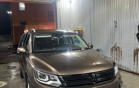 Volkswagen Tiguan I, 2016 год, 1 800 000 рублей, 24 фотография