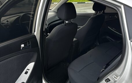 Hyundai Solaris II рестайлинг, 2011 год, 830 000 рублей, 7 фотография