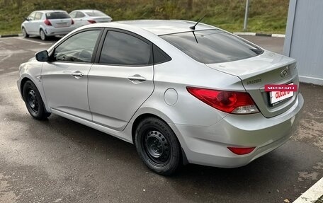 Hyundai Solaris II рестайлинг, 2011 год, 830 000 рублей, 4 фотография