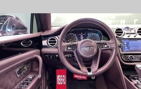 Bentley Bentayga I, 2018 год, 12 500 000 рублей, 10 фотография