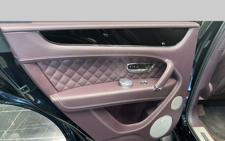 Bentley Bentayga I, 2018 год, 12 500 000 рублей, 22 фотография