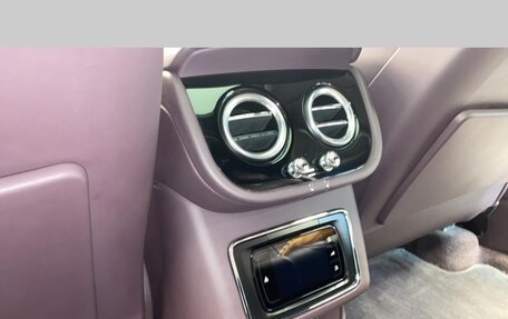 Bentley Bentayga I, 2018 год, 12 500 000 рублей, 21 фотография