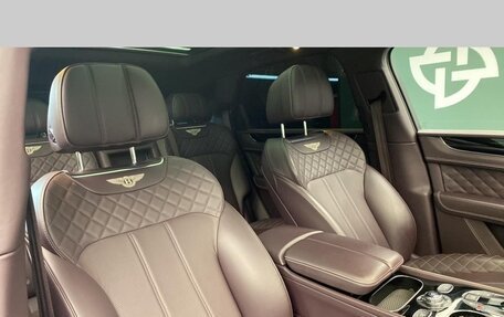 Bentley Bentayga I, 2018 год, 12 500 000 рублей, 33 фотография