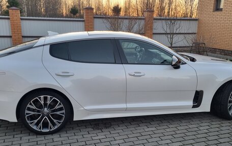 KIA Stinger I, 2018 год, 2 950 000 рублей, 2 фотография