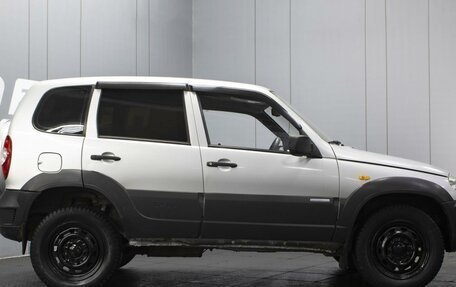 Chevrolet Niva I рестайлинг, 2010 год, 310 000 рублей, 5 фотография