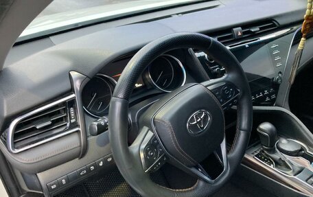 Toyota Camry, 2018 год, 3 150 000 рублей, 17 фотография