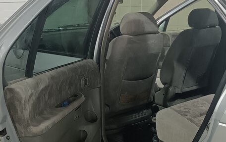 Nissan Rnessa, 1997 год, 350 000 рублей, 8 фотография