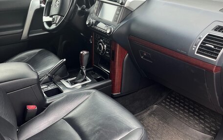 Toyota Land Cruiser Prado 150 рестайлинг 2, 2016 год, 4 500 000 рублей, 9 фотография